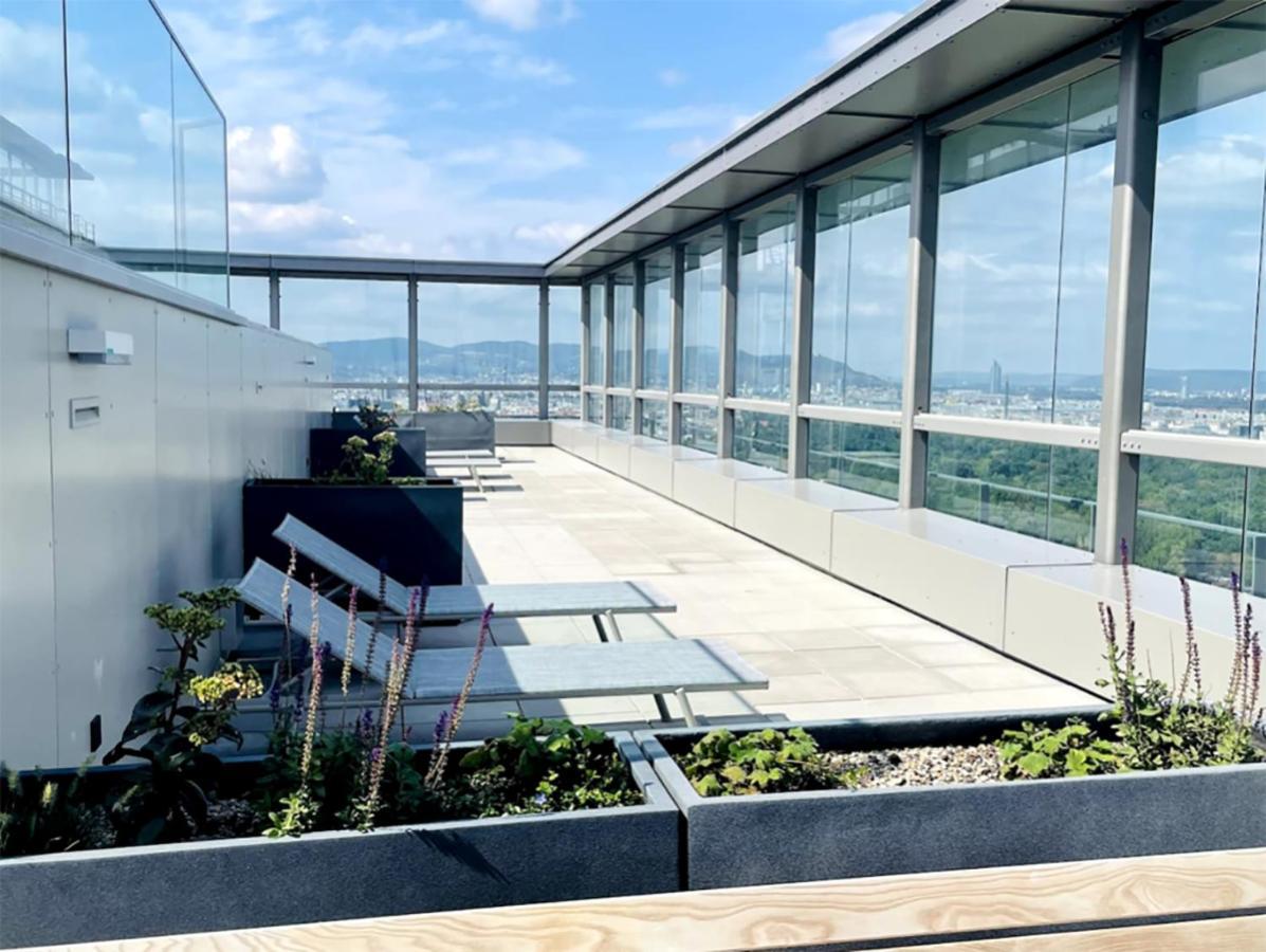 Sunrise Above Sky With Rooftop Pool Vienna Luaran gambar